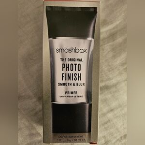 Smashbox Photo Finish Primer - Black and Silver Tube